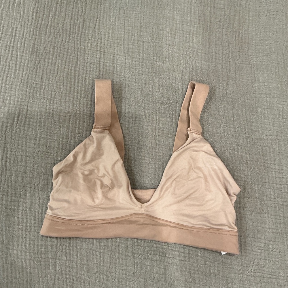 SPANXsmooth Bra-llelujah Unlined Bralette size small